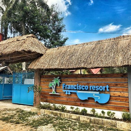 Francisco Resort 팡라오 외부 사진